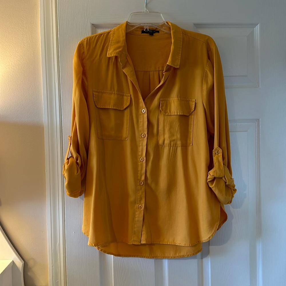 Mustard Button Down Size Large